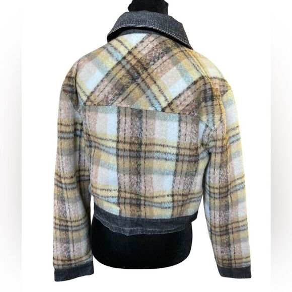 7 For All Mankind Women’s Plaid Cropped Jacket Size Small Denim Collar & Cuffs - Picture 3 of 7